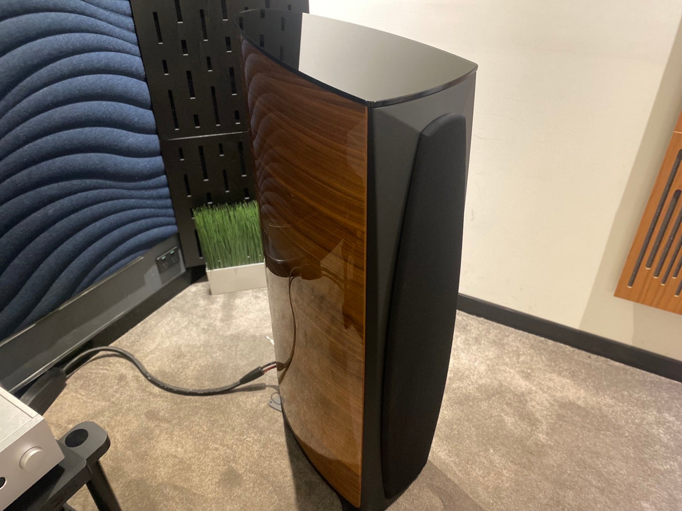 Opera Grand Callas Floorstanding Speakers - Consignment