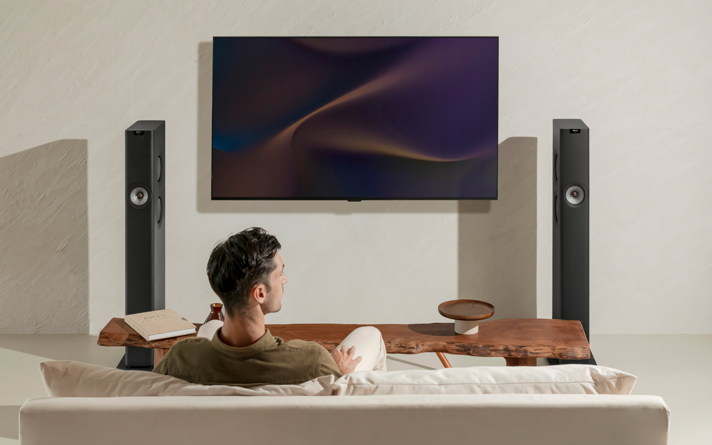 KEF LS60 Wireless Floorstanding Speakers - B-Stock